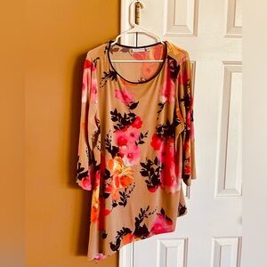 Susan Graver  XL  Floral Print Top with 3/4 Sleeves